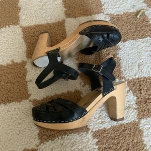 Swedish hasbeens mary jane clogs